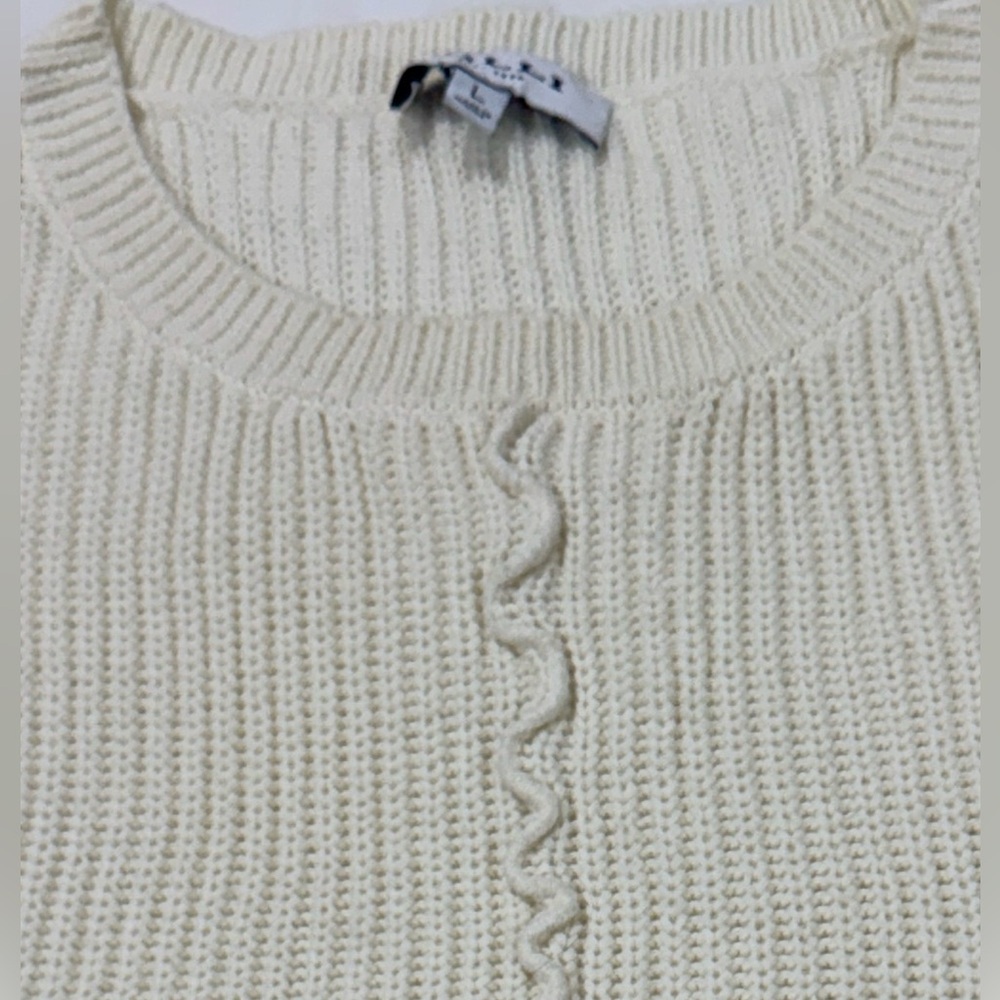 Sleeveless Knit Sweater with Ruffle Detail - LG - Picture 2 of 5